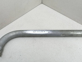 ключ колесный (балонный) Volkswagen Polo 3 поколение 1998, 1.4 л., i, APQ, бензин, 5МКПП, зелёный, хетчбэк 5 дв., передний привод, 4D0012219A