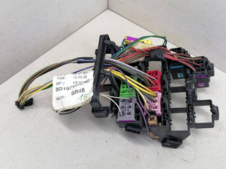 блок реле Volkswagen Passat B5 3B5 1997, 1.9 л., TDi, AHU, дизель, 5МКПП, серебристый, седан, передний привод, 8D1971076AC