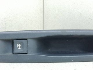 кнопка стеклоподъемника двери задней Renault Laguna 3 поколение BT0A 2009, 1.5 л., DCi, K9K 780, дизель, 6МКПП, серый, хетчбэк 5 дв., передний привод, VALEO, 82944002
