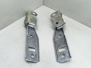 петля капота Volkswagen Bora 1 поколение 2002, 1.9 л., TDi, ATD, дизель, 5МКПП, серебристый, седан, передний привод, 1J0823301, 1J0823302A