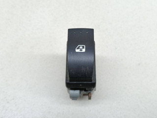 кнопка стеклоподъемника двери задней Renault Espace 4 поколение 2006, 1.9 л., DCi, F9Q 820, дизель, 6МКПП, белый, минивэн, передний привод, 8200220507