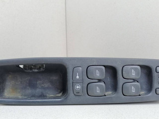 кнопка стеклоподъемника двери передней левой Volvo S80 1 поколение 2000, 2.5 л., TD, D 5252 T, дизель, 5МКПП, серебристый, седан, передний привод, 30658116