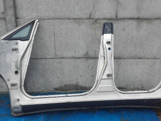 стойка передняя левая Lexus RX 1 поколение 2001