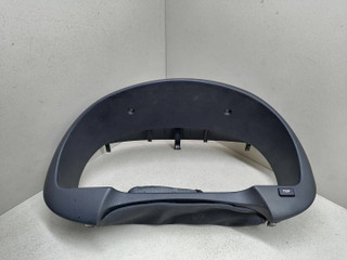 рамка панели приборов Hyundai i30 1 поколение 2010, 1.6 л., CRDi, дизель, 6МКПП, серебристый, хетчбэк 5 дв., передний привод, 848302R000XP