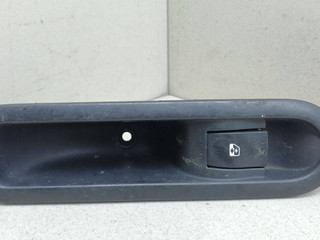 кнопка стеклоподъемника двери задней Renault Scenic 2 поколение 2005, 1.9 л., DCi, дизель, 5МКПП, зелёный, минивэн, передний привод, 156013870