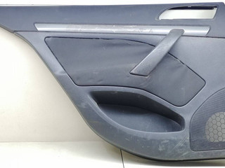 обшивка двери задняя левая Skoda Octavia 2 поколение (A5) 1Z 2005, 1.9 л., TDi, BJB, дизель, 5МКПП, бежевый, хетчбэк 5 дв., передний привод, 1Z5867209AM