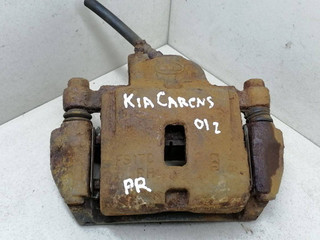 суппорт передний правый Kia Carens 1 поколение 2001