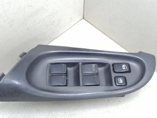 кнопка стеклоподъемника двери передней левой Nissan Almera N16 2000, 2.2 л., DTi, YD22DDT, дизель, 5МКПП, серебристый, хетчбэк 5 дв., передний привод, 254015M510