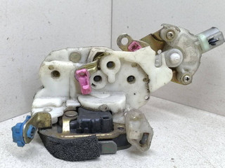 замок двери передней правой Subaru Legacy 3 поколение 2001, 61032AE000
