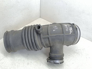 патрубок воздушного фильтра Nissan Primera P11 1997, 2.0 л., SR20
