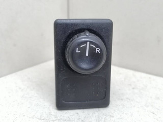 джойстик регулировки зеркал Nissan Almera N16 2000, 2.2 л., DTi, YD22DDT, дизель, 5МКПП, серебристый, хетчбэк 5 дв., передний привод, 25570BM400