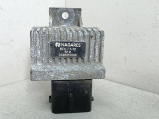 реле накала свечей Peugeot 1007 1 поколение 2005, 1.4 л., HDi, 8HZ (DV4TD), дизель, 5МКПП, серебристый, хетчбэк 3 дв., 9640469680