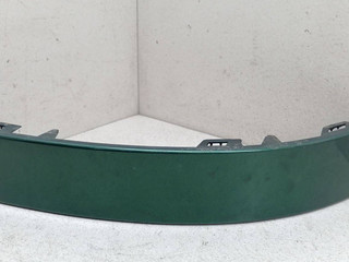 ус под фонарь правый Audi A4 B5 1996, 1.9 л., TDi, AHU, дизель, 5МКПП, зелёный, седан, 8D0945102