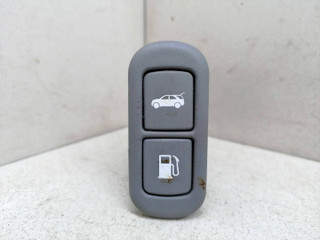 кнопка открытия багажника Kia Sorento 1 поколение 2004, 2.5 л., CRDi, D4CB, дизель, 5МКПП, чёрный, внедорожник 5 дв., полный подключаемый привод, 93550-3E000