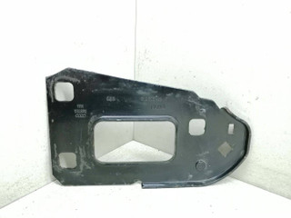 кронштейн переднего бампера Audi A4 B8/8K [рестайлинг] 2011, 2.0 л., FSI, бензин, АКПП, чёрный, седан, полный привод, 8K0805499