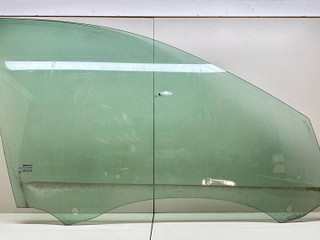 стекло двери передней правой Renault Laguna 2 поколение 2001, 1.8 л., i, F4P 770, бензин, 5МКПП, серебристый, хетчбэк 5 дв., передний привод, 8200000385