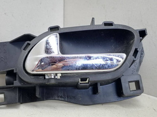 ручка внутренняя передняя левая Peugeot 407 1 поколение 2007, 2.0 л., HDi, дизель, 6МКПП, синий, универсал, передний привод, 96526178