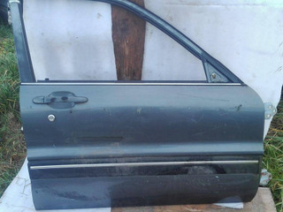 стекло двери передней правой Mitsubishi Galant 5 поколение 1990