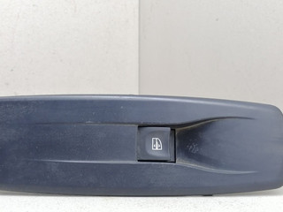 кнопка стеклоподъемника двери передней правой Renault Laguna 3 поколение BT0A 2009, 1.5 л., DCi, K9K 780, дизель, 6МКПП, серый, хетчбэк 5 дв., передний привод, VALEO, 809600004R