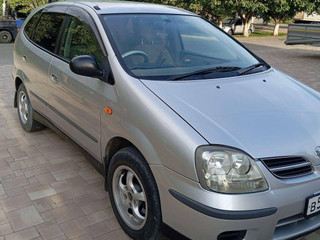 стекло двери передней правой Nissan Almera Tino V10 2002, 80300BU001