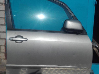 стекло двери передней правой Toyota Corolla Verso 1 поколение E121 2003