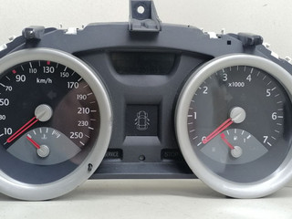 щиток приборов (приборная панель) Renault Megane 2 поколение 2004, 1.5 л., DCi, K9K 722, дизель, 5МКПП, серебристый, хетчбэк 5 дв., передний привод, 8200306538