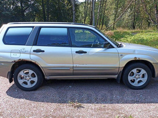 стекло двери передней правой Subaru Forester 2 поколение (SG) 2004