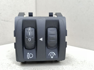 кнопка корректора фар Renault Megane 2 поколение 2004, 1.5 л., DCi, K9K 722, дизель, 5МКПП, серебристый, хетчбэк 5 дв., передний привод, 8200095495B, 08802012