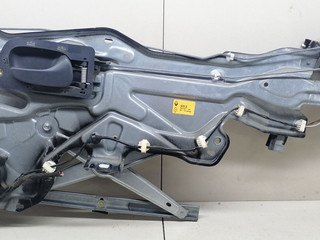 замок двери передней правой Renault Laguna 1 поколение [рестайлинг] B56W 2000, 1.9 л., DCi, F9Q 718, дизель, 5МКПП, голубой, хетчбэк 5 дв., передний привод, 7701038406