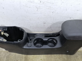 подлокотник Chevrolet Cruze 1 поколение [рестайлинг] 2013, 1.8 л., i, LWE, бензин, АКПП, бежевый, седан, передний привод, GMW15549001
