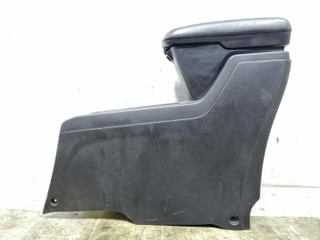 подлокотник Chevrolet Captiva 1 поколение [рестайлинг] 2012, 2.4 л., i, LEA, бензин, АКПП, чёрный, передний привод, 22958343, GMT311CC0FRCPL