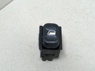 кнопка стеклоподъемника двери задней Citroen Xsara Picasso 1 поколение [рестайлинг] 2008, 1.6 л., HDi, 9HX (DV6ATED4), дизель, 5МКПП, белый, минивэн, передний привод, 655407