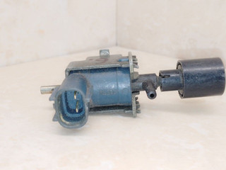 электромагнитный клапан Suzuki Alto 4 поколение 1998, 17650-4400