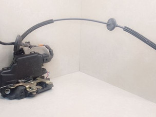 замок двери передней правой Volkswagen Passat B5 3B5 1997, 1.9 л., TDi, AHU, дизель, 5МКПП, серебристый, седан, передний привод, 100973714, 443906102E, 1J0971913