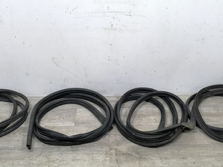уплотнитель двери Ford Transit Connect 1 поколение TC7 2005, 1.8 л., TDCi, дизель, 5МКПП, синий, фургон, передний привод, 5082415, 5082416, 1473206, 1473205