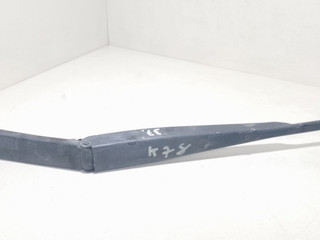 щеткодержатель (поводок стеклоочистителя, дворник) Hyundai Sonata 5 поколение 2007, 983203K000