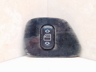 кнопка стеклоподъемника двери задней Mercedes-Benz E-Класс W210/S210 1997, 534240