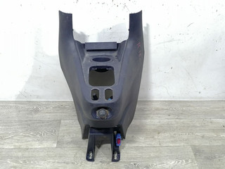 консоль салона Peugeot 1007 1 поколение 2005, 1.4 л., HDi, 8HZ (DV4TD), дизель, 5МКПП, серебристый, хетчбэк 3 дв., 9644366277
