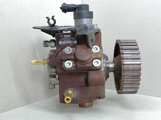 звездочка ТНВД Peugeot 1007 1 поколение 2007, 1.6 л., HDi, 9HZ (DV6TED4), дизель, 5МКПП, серебристый, хетчбэк 3 дв., передний привод, BOSCH, 0445010102, 9683703780