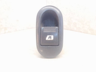 кнопка стеклоподъемника двери Peugeot 1007 1 поколение 2005, 1.4 л., HDi, 8HZ (DV4TD), дизель, 5МКПП, серебристый, хетчбэк 3 дв., 96401469XT