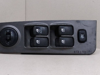 блок управления стеклоподъемниками Hyundai Matrix 1 поколение 2003, 93570-17600