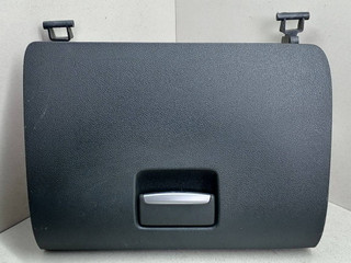 замок бардачка Ford Focus 2 поколение 2006, 1.6 л., i, HXDA, бензин, 5МКПП, серебристый, универсал, передний привод, 1362924