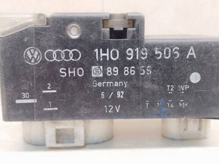 блок управления вентилятором (реле) Volkswagen Golf 3 поколение 1998, 1H0919505A, 898655