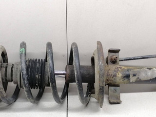 опора амортизатора верхняя (чашка) Renault Scenic 2 поколение JM0G 2003, 1.9 л., DCi, F9Q 812, дизель, 6МКПП, бордовый, минивэн, 8200222463, 7701208891