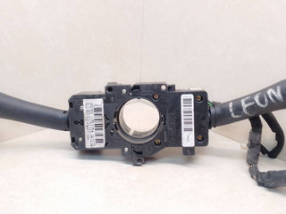 переключатель подрулевой (стрекоза) SEAT Leon 2 поколение 2008, 4BO953503F, 8LO953513G