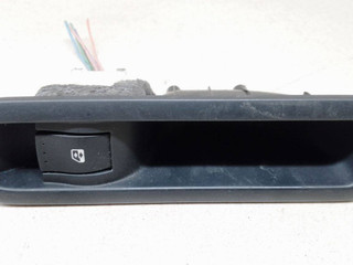 кнопка стеклоподъемника двери задней Renault Scenic 2 поколение JM0G 2003, 1.9 л., DCi, F9Q 812, дизель, 6МКПП, бордовый, минивэн, 156013870, 21980