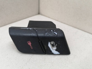 кнопка центрального замка Audi A4 B7 2006, 2.0 л., BLB, дизель, 6МКПП, серый, универсал, передний привод, 8E1962107