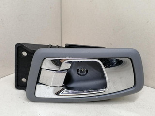ручка внутренняя задняя правая Kia Carens 2 поколение FJ 2006, 2.0 л., CRDi, дизель, 5МКПП, чёрный, минивэн, передний привод, OK2FA58330