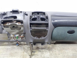 панель передняя салона (торпедо) Peugeot 206 1 поколение 2002, 1.4 л., i, KFV (TU3JP), бензин, 5МКПП, зелёный, хетчбэк 5 дв., передний привод, 8203RZ