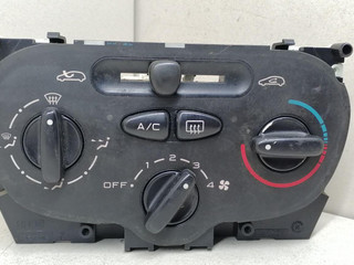 блок управления печки / климат-контроля Peugeot 206 1 поколение 2002, 1.4 л., i, KFV (TU3JP), бензин, 5МКПП, зелёный, хетчбэк 5 дв., передний привод, 1068701
